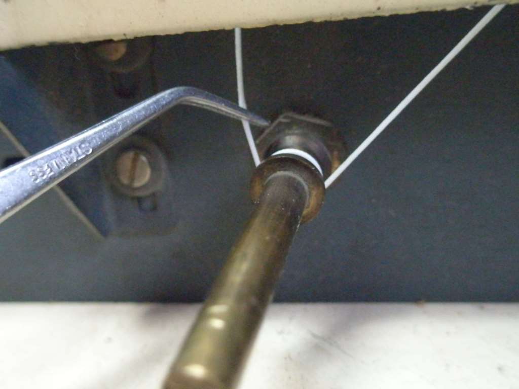 Reparación cuerda dial - radioexperto.com Reparación cuerda dial - radioexperto.com