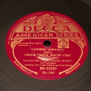 “Chica chica boom chic” - disco pizarra gramofono