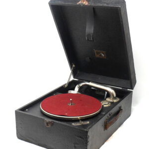 His Master Voice model 87 - radioexperto.com