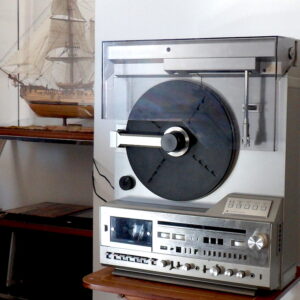 mitsubishi mc 8000 - Radioexperto.com