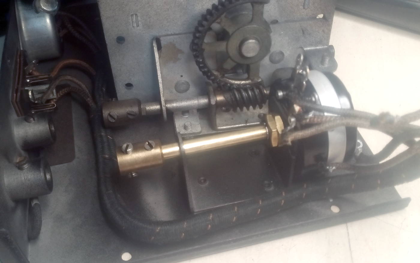 Reparación Potenciómetro radio antigua - Autoradio Philco mod 7 - pic25