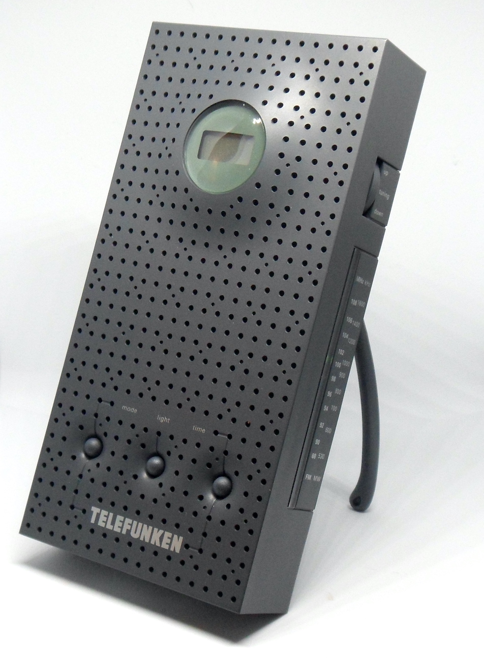 Radio R15 (Thomson) & RT201 (Telefunken) - by Philippe Starck