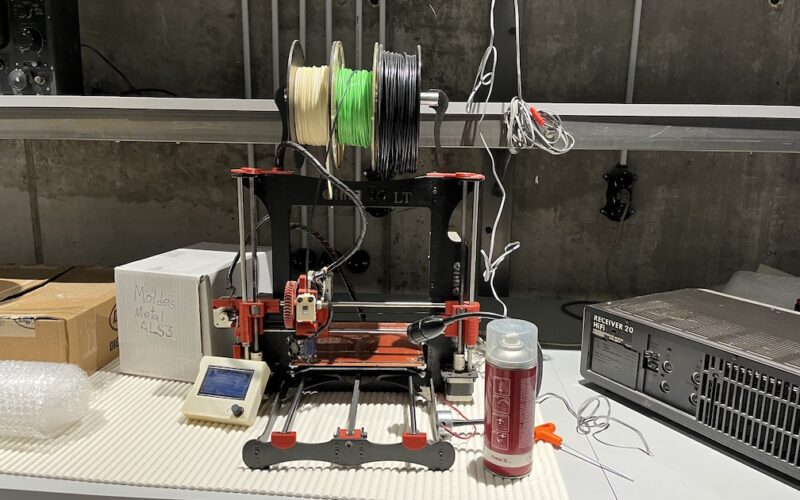 local Radioexperto.com mesas trabajo