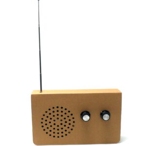 suck uk cardboard radio Carboard Radio Suck UK. ¡Radio sostenible de cartón!