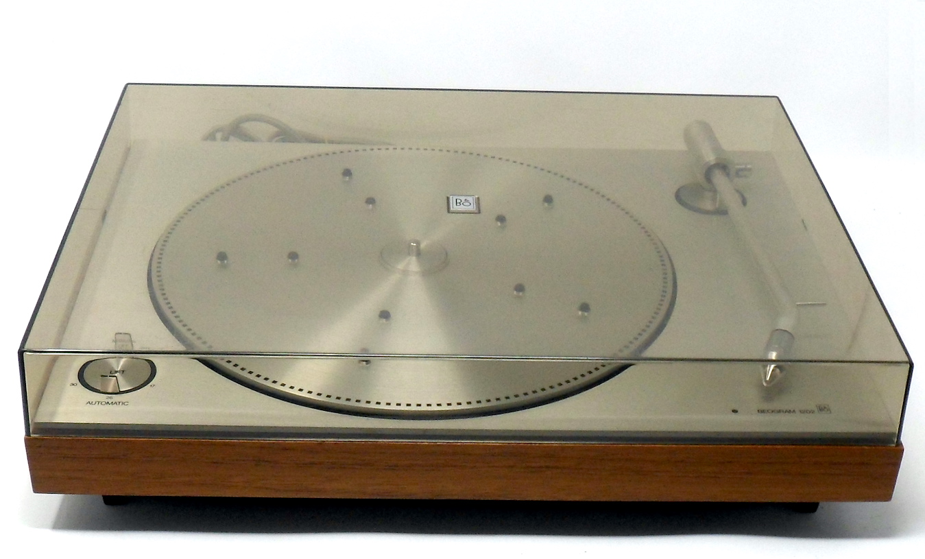 Beogram 1202 - Precioso tocadiscos de Bang & Olufsen,año 1972