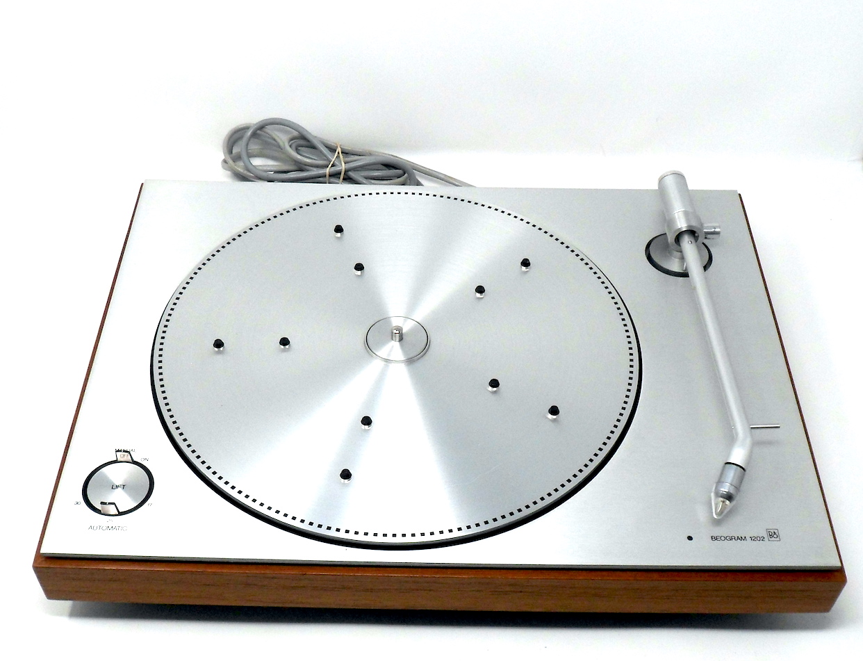 Beogram 1202 - Precioso tocadiscos de Bang & Olufsen,año 1972