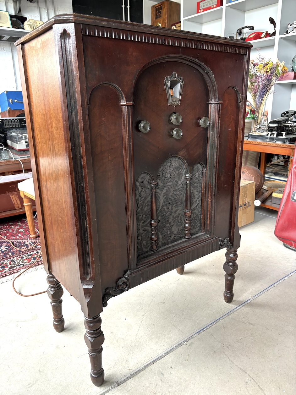 Philco 77 Lowboy, de 1930