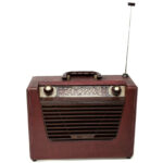 Pizon Bros Clipper type A radio válvulas portatil