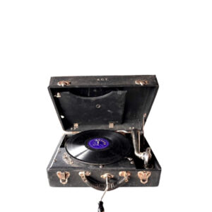 Gramófono de maleta Macy's 1920