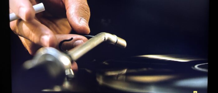 Serie "Anatomía de un instante" Secuencia Suarez y tocadiscos Beogram 1000