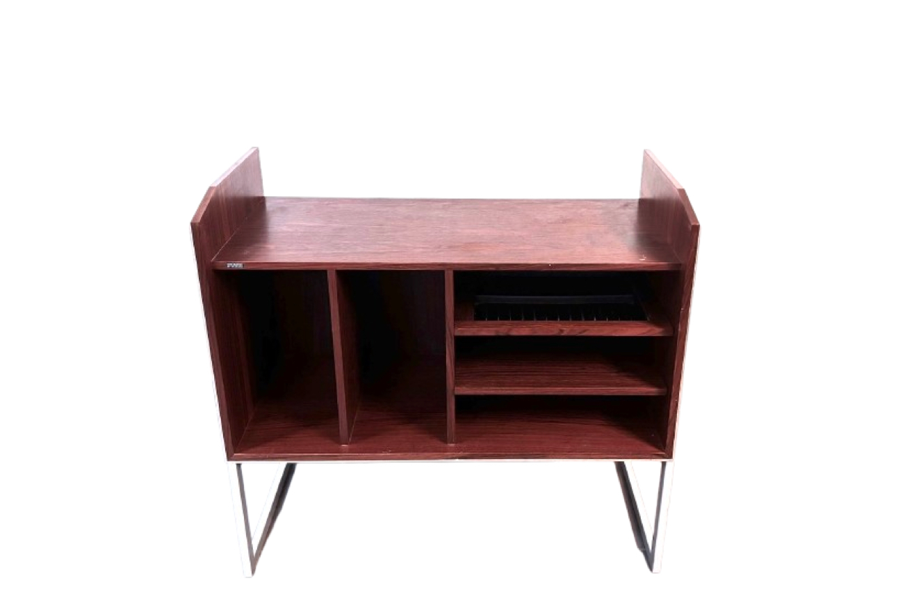 7- Bang & Olufsen Cabinet SC 70