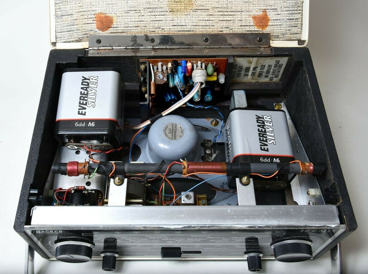 radio HACKER RP35 año 1966